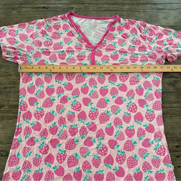 Little Sleepies size Large Sweet Strawberries Short Sleeve Pajama Top Bamboo - Picture 5 of 7